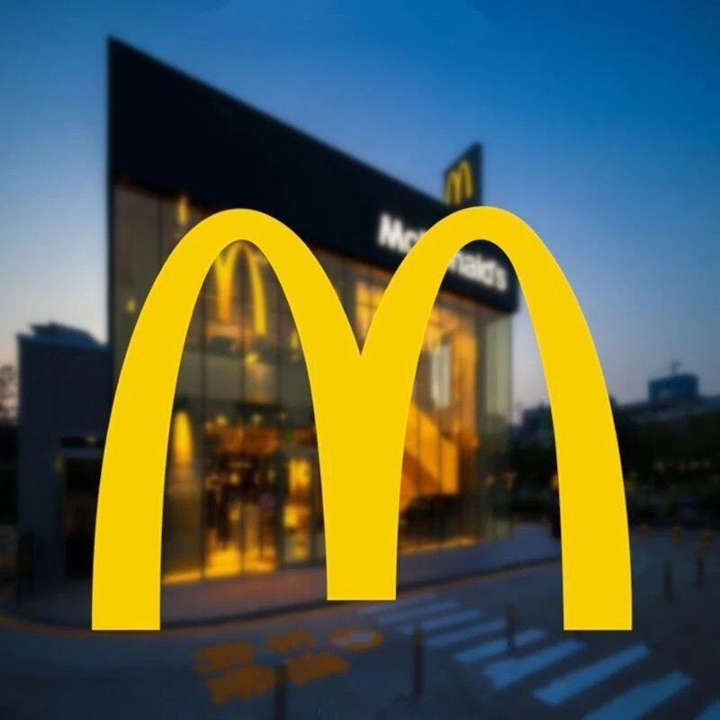 สติ๊กเกอร์โลโก้ "M" แบบกำหนดเองสำหรับหน้าต่าง