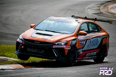 Super Luck Racing League กำลังต่อสู้กลับมา!