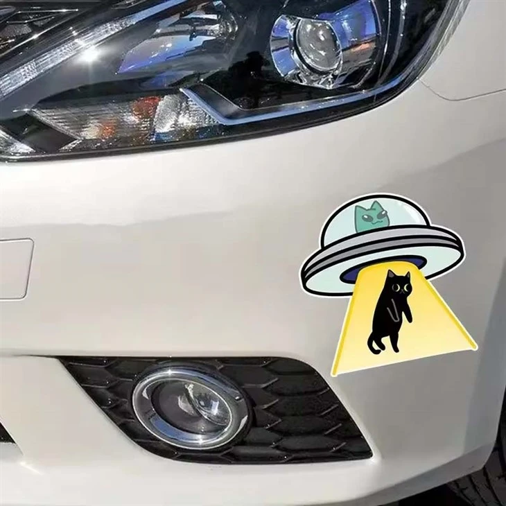 UFO จับแมวไวนิลกันน้ำ